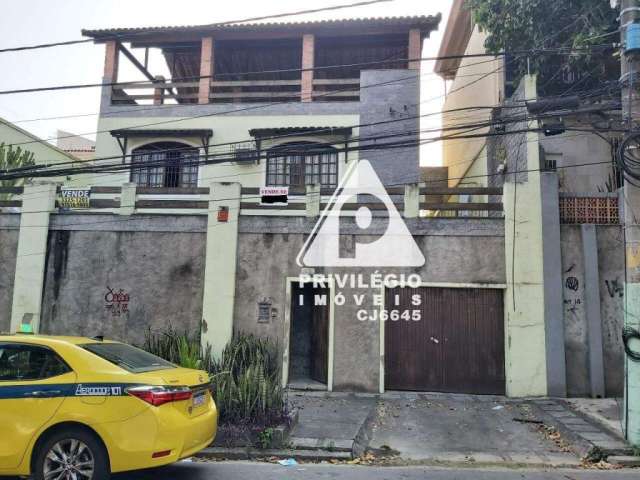 Casa de rua à venda, 4 quartos, 4 suítes, 3 vagas, Todos os Santos - RIO DE JANEIRO/RJ