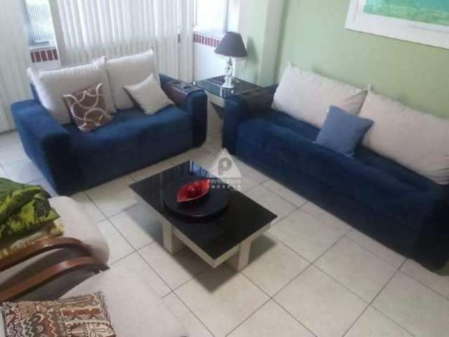 Excelente apartamento de 3 quartos, sala ampla, claro, arejado, vista livre, na rua Manuel Leitão, esquina com Haddock Lobo, Fundação Bradesco.