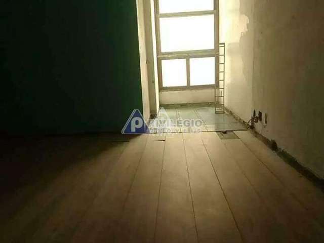 Apartamento a venda, 2 qts, Centro