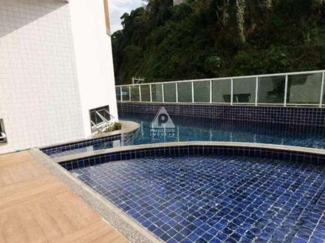 Apartamento 2 quartos,varanda e vaga com infraestrutura no coração da Tijuca