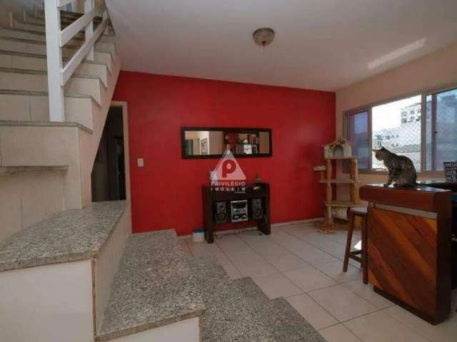 Apartamento de 3 quartos, suíte e 2 vagas na Tijuca