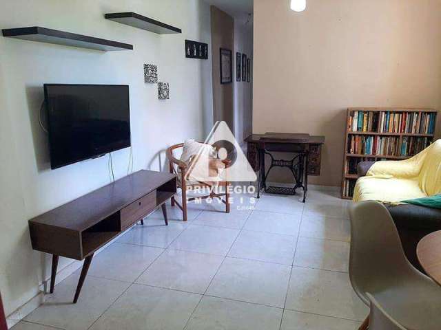 Apartamento 3 quartos claro arejado cozinha americana 1 vaga Condominio infra portaria 24h Jacarepagua Anil