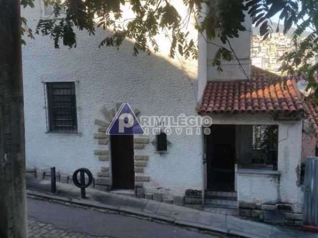 Casa de rua à venda, 4 quartos, 1 suíte, Santa Teresa - RIO DE JANEIRO/RJ