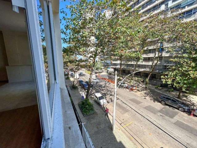 Privilégio Imóveis Vende: Apartamento 4 quartos quadra da praia, 240m², 1 vaga