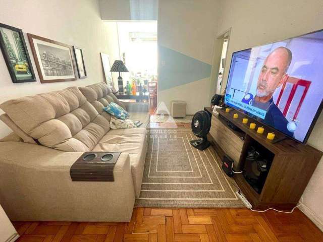 Apartamento 1 quarto com dependência completa em Copacabana.