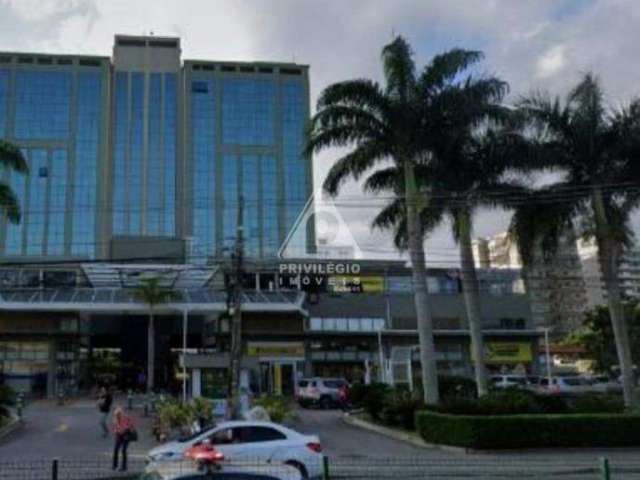 sala bem localizada na Barra da tijuca