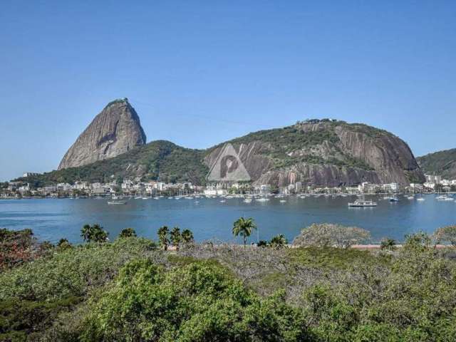 Apartamento na R. Barbosa-Flamengo 3 quartos, sala espaçosa, 3 banheiros sendo um suíte, área de serviço, dependência completa e vaga na escritura.