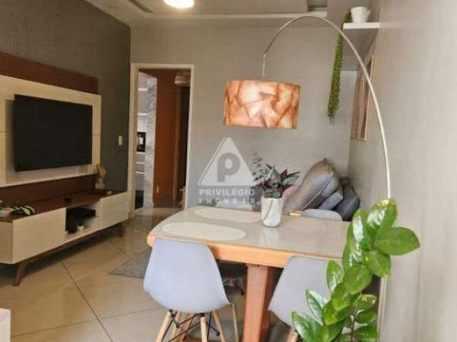 Lindo Apartamento mobiliado à venda no Maracanã