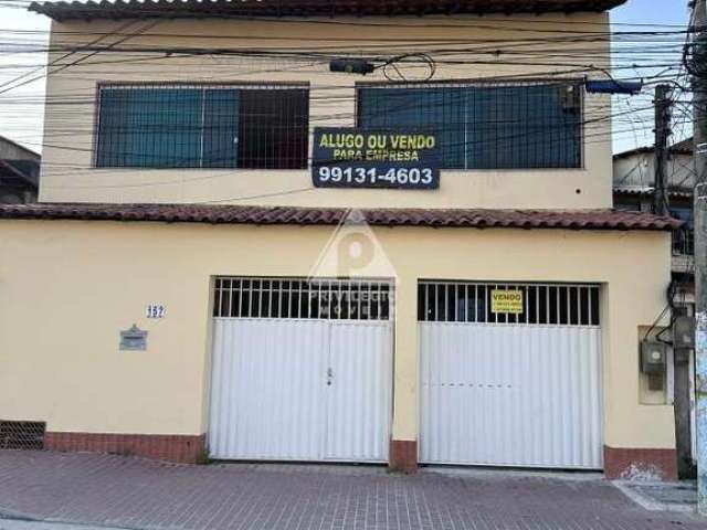 Ótima casa duplex 3 quartos com 2 suítes 2 vagas e área privativa com piscina, a venda em São Gonçalo