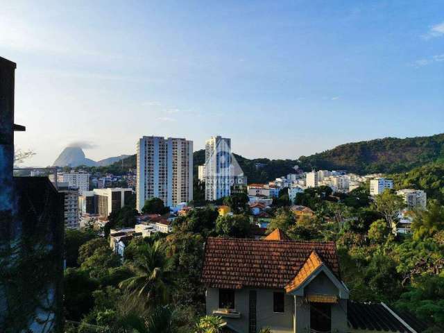 Ótima casa na rua Alice com vista panorâmica para o Cristo em Pão de Açúcar,4 qts,1 suíte,2 salas,escritório,piscina e churrasqueira!