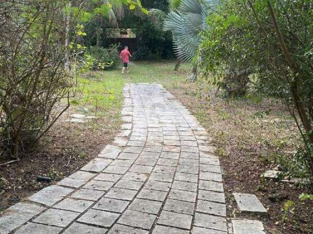 Sítio à venda, 3 quartos, 2 suítes, Parada Modelo - Guapimirim/RJ