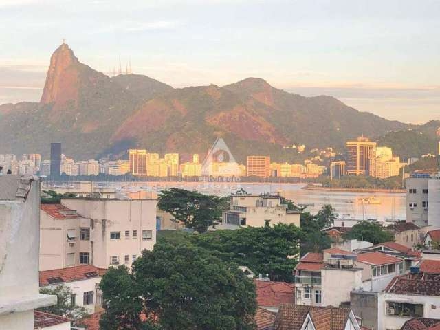 Excelente apartamento na Urca, quarto e sala totalmente reformado!