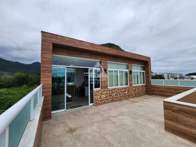 Casa com 4 Suítes 2 Vagas 450m²