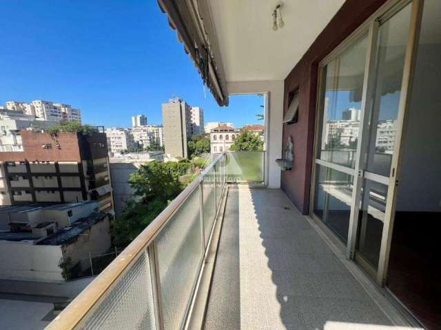 Apartamento de 2 quartos com vaga no Flamengo