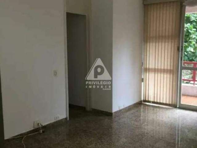 Apartamento com 03 quartos a venda em Botafogo