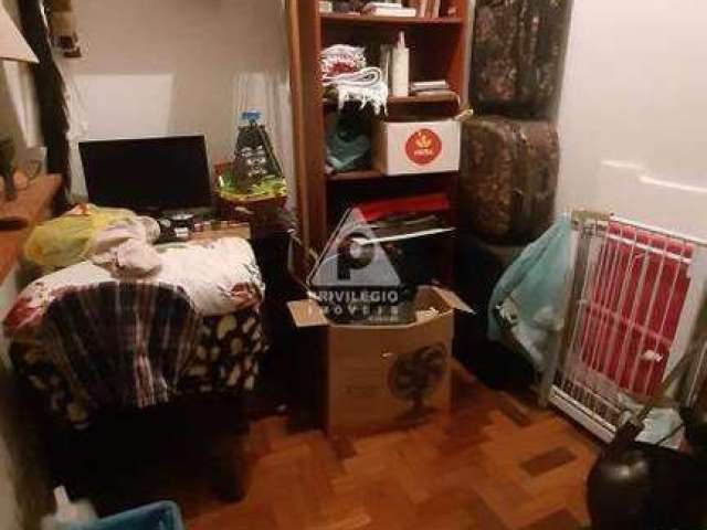 Apartamento à venda, 2 quartos, Copacabana - RIO DE JANEIRO/RJ