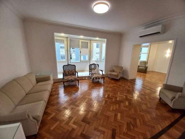 Apartamento a venda de 3 quartos, todo reformado, 193m², Leme - Rio de Janeiro-RJ