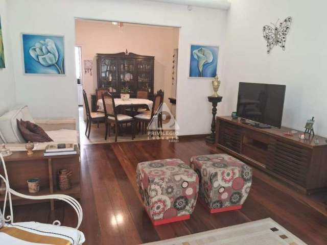 Apartamento em Copacabana amplo salão 3 quartos 1 suíte