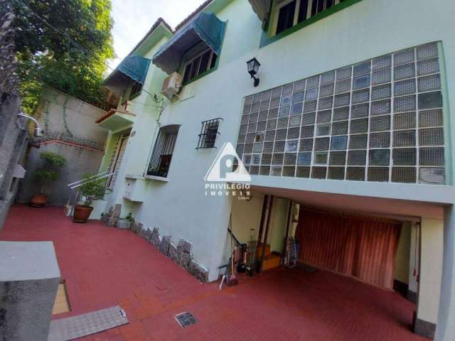 Casa de rua à venda, 3 quartos, 1 suíte, 1 vaga, Gávea - RIO DE JANEIRO/RJ