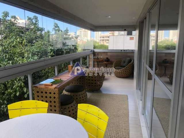 Apartamento à venda, 3 quartos, 3 suítes, 2 salas, 3 varandas, área de serviço, 2 vagas, 138m². Gávea - RIO DE JANEIRO/RJ.