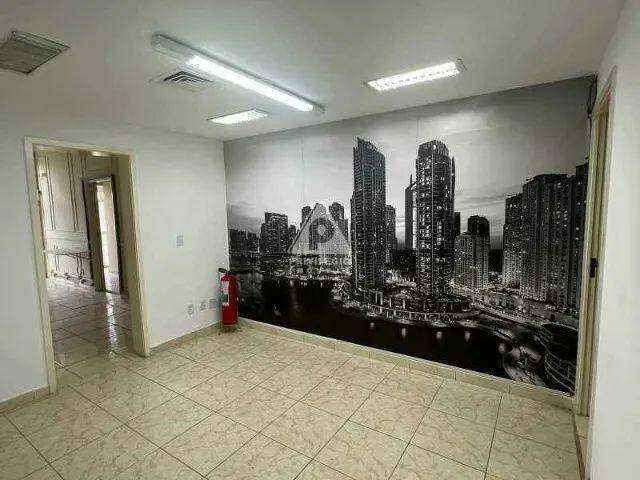 Conjunto de sala comercial à venda, 120m². Em ótima localização no Centro do Rio de Janeiro.