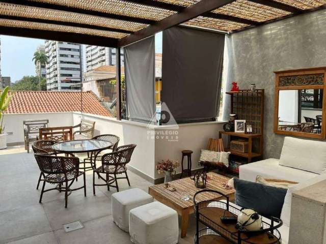 Casa triplex em Botafogo, 5 qtos, 300m²