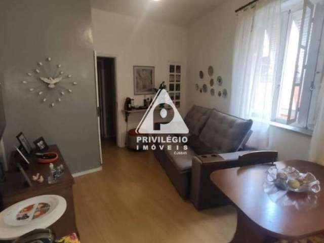 Apartamento à venda, 2 quartos, Cosme Velho - RIO DE JANEIRO/RJ