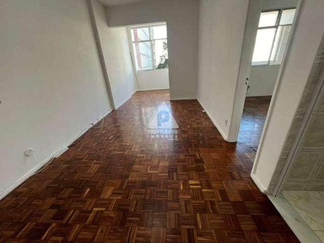 Apartamento no Centro Quarto e Sala próximo ao Metrô