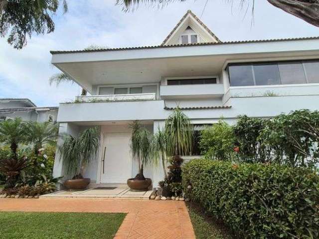 Casa triplex com 1000m2 , 5 suítes Barra da tijuca