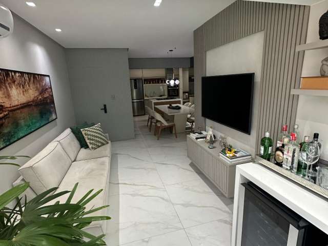 Apartamento 2/4 sendo 1 suíte 78 m2 PORTEIRA ECHADA no Vila Suécia- Pituba