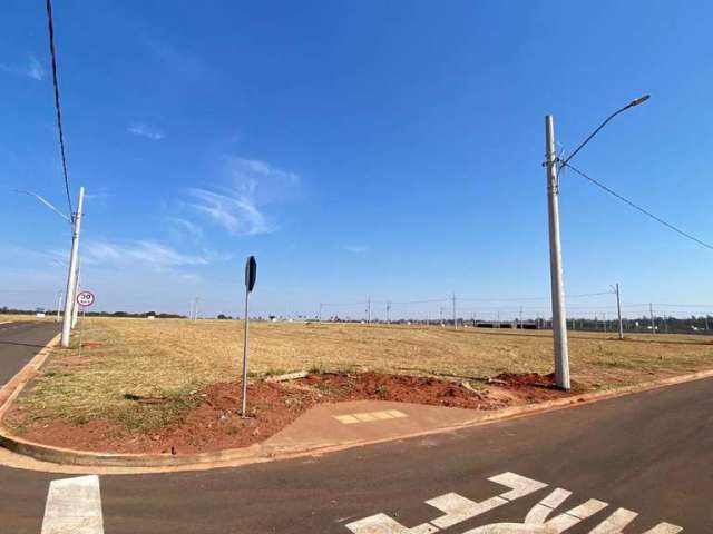 Transferência Terreno de Esquina, frente da praça