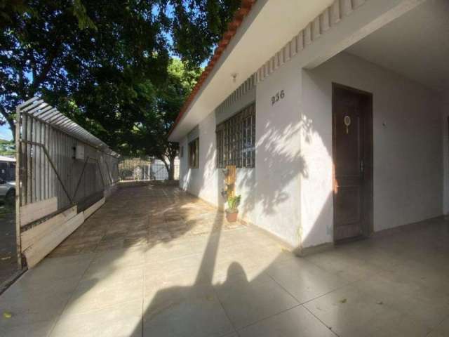 Casa com 3 quartos à venda na RUA PION. CARLOS ASSALIN, 236, Vila Nova, Maringá por R$ 390.000