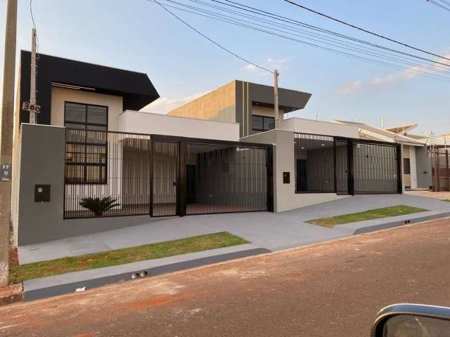 Casa com 2 quartos à venda na Rua Enoc Mendonça, Jardim Pilar, Maringá por R$ 537.000