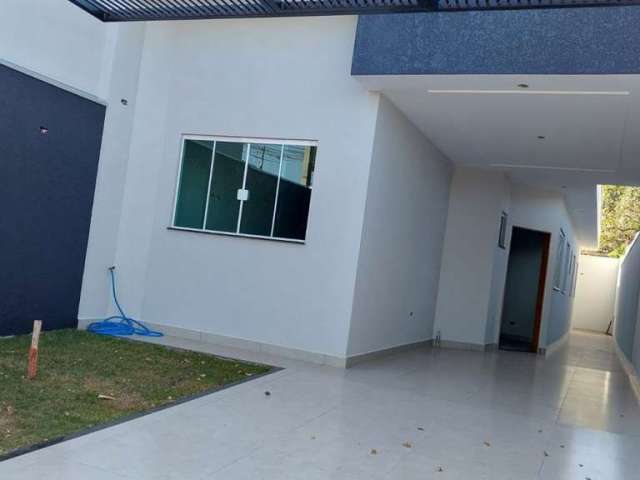 Casa com 2 quartos à venda na Rua Pioneiro Guarino Augusto Basseto, Conjunto Residencial Rodolpho Bernardi, Maringá por R$ 430.000