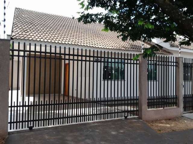 Casa com 3 quartos à venda na Rua Pioneira Regina Marson Badan, Jardim Iguaçu, Maringá por R$ 825.000