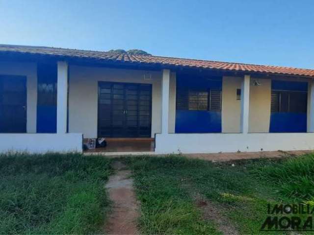 Casa com 2 quartos para alugar na Rua São Cristóvão, 984, Zona 08, Maringá, 70 m2 por R$ 900