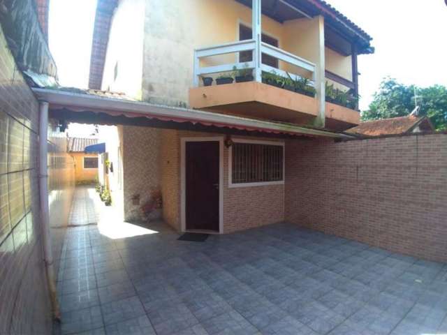 Sobrado com 3 dormitórios à venda por R$ 300.000,00 - Campos Elíseos - Itanhaém/SP