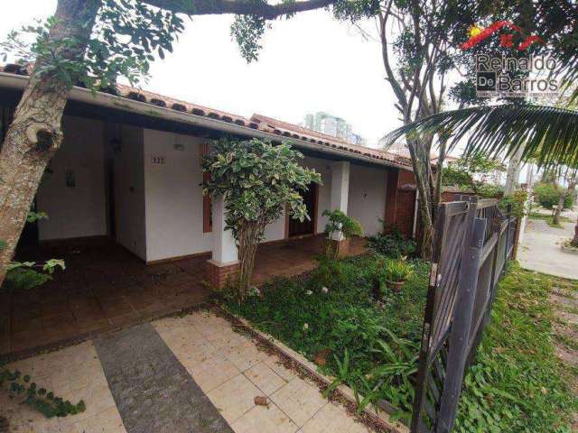 Casa térrea 3 dormitórios em um dos melhores bairros de Itanhaém .