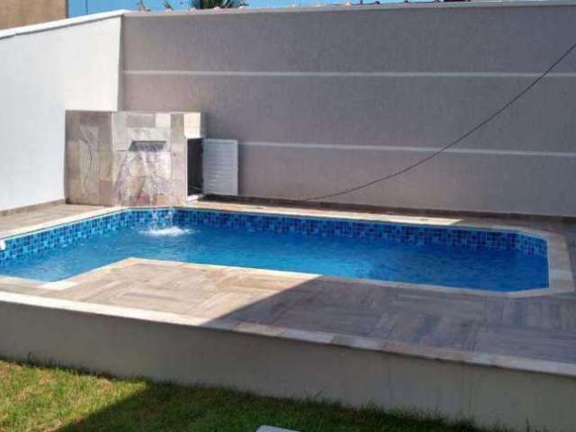 Casa com pisciana e 3 dormitórios em itanhaém - frente mar