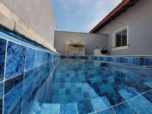 Casa nova com piscina em mongaguá