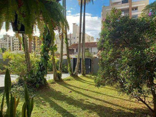 Casa à venda, 243 m² por R$ 1.600.000,00 - Córrego Grande - Florianópolis/SC