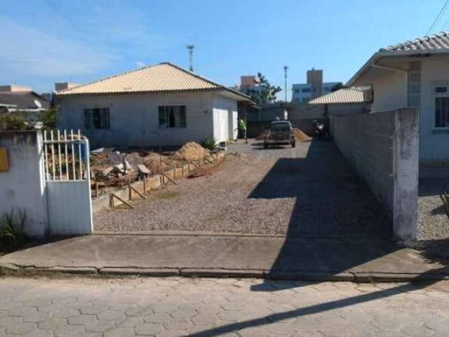 Casa com 2 quartos à venda no Aririú da Formiga, Palhoça  por R$ 335.000