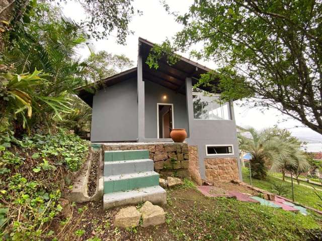 Casa  única no terreno - 57m² - sambaqui - florianópolis - sc