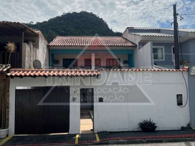 Casa em condomínio fechado com 4 quartos à venda na Rua Professor Sílvio Elia, 55, Vargem Pequena, Rio de Janeiro por R$ 850.000