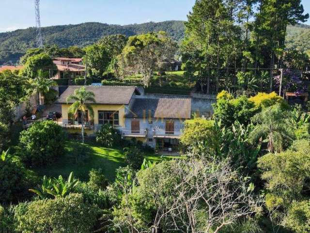 Casa com vista Panorâmica próximo ao centro de Mairiporã