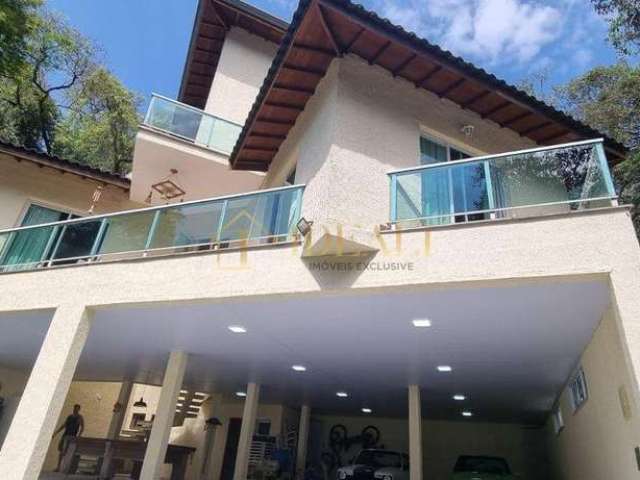 Linda Casa em condomínio na Serra da Cantareira