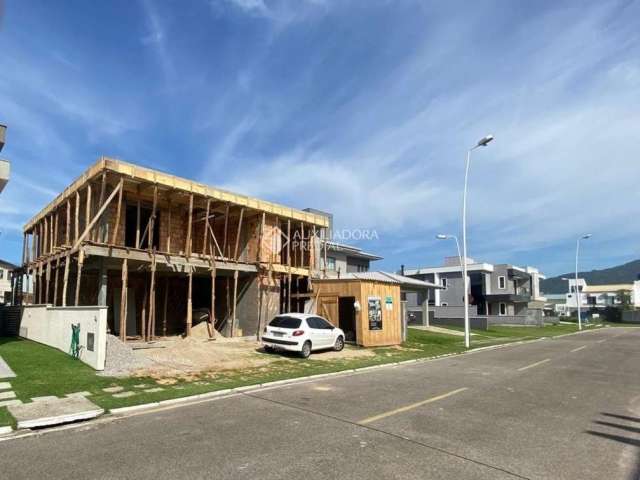 Casa em condomínio fechado com 3 quartos à venda na Avenida Red Park, 784, São João do Rio Vermelho, Florianópolis, 292 m2 por R$ 1.498.000