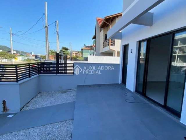 Casa com 3 quartos à venda na Avenida Cidade de Córdoba, 585, Barra da Lagoa, Florianópolis, 138 m2 por R$ 1.349.000