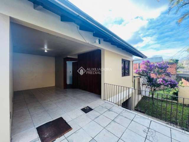 Casa com 4 quartos para alugar na Rua Gramado, 211, Ouro Branco, Novo Hamburgo, 200 m2 por R$ 3.500