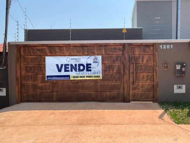 Casa para Venda em Campo Grande, Coronel Antonino, 3 dormitórios, 3 suítes, 4 banheiros, 2 vagas